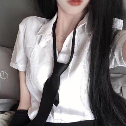 外宿的霍莉